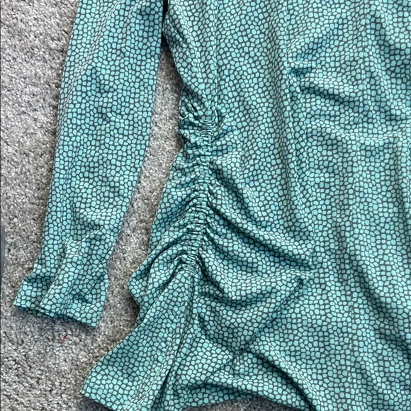 Vince Camuto Aqua Patterned Blouse - Picture 3 of 4